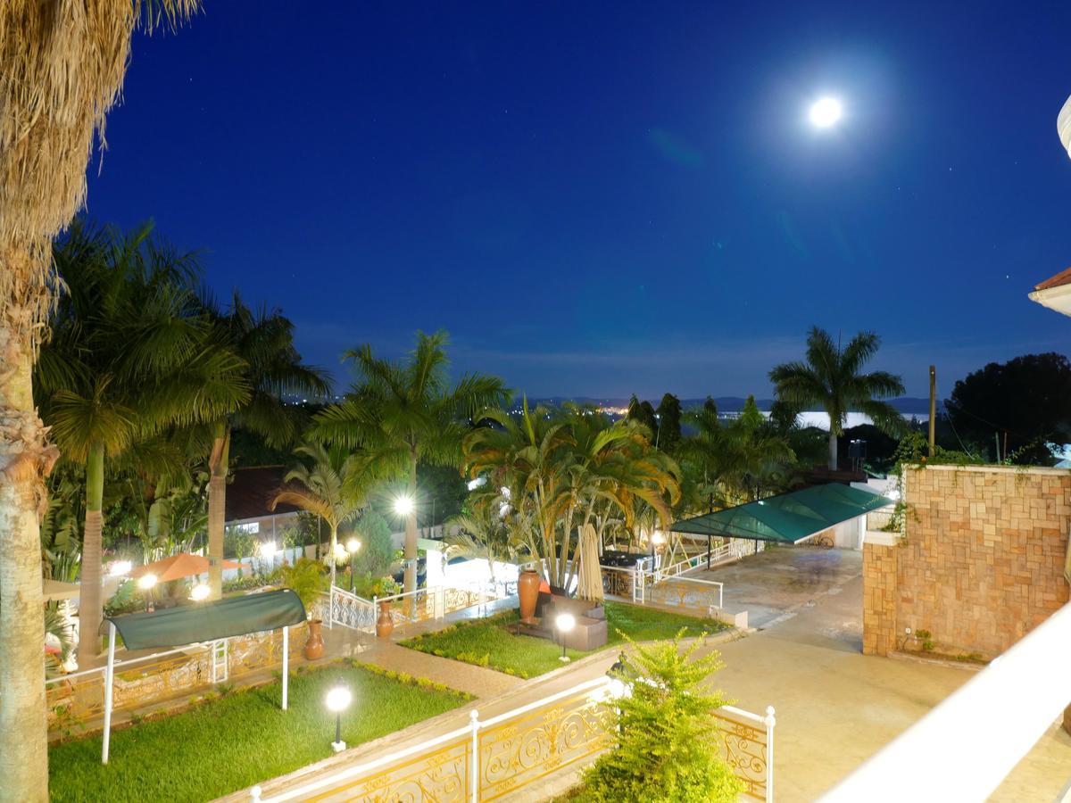 فندق Ivory Castle Limited كامبالا المظهر الخارجي الصورة